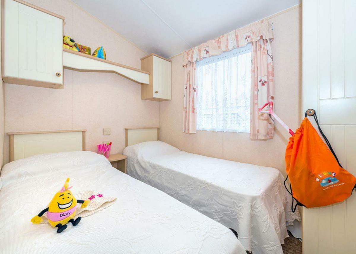 Отель Welcome Family Долиш Экстерьер фото